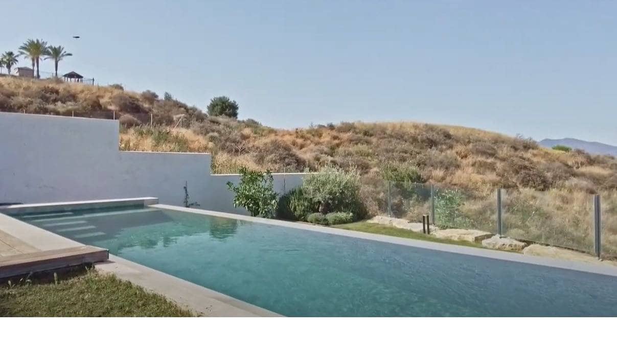 4 bedroom Villa for sale in Mijas with pool garage - € 2,100,000 (Ref: 9141610)