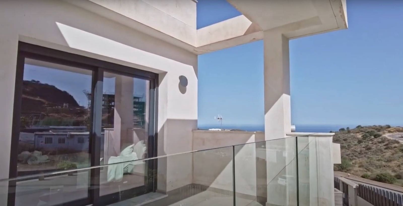 4 bedroom Villa for sale in Mijas with pool garage - € 2,100,000 (Ref: 9141610)