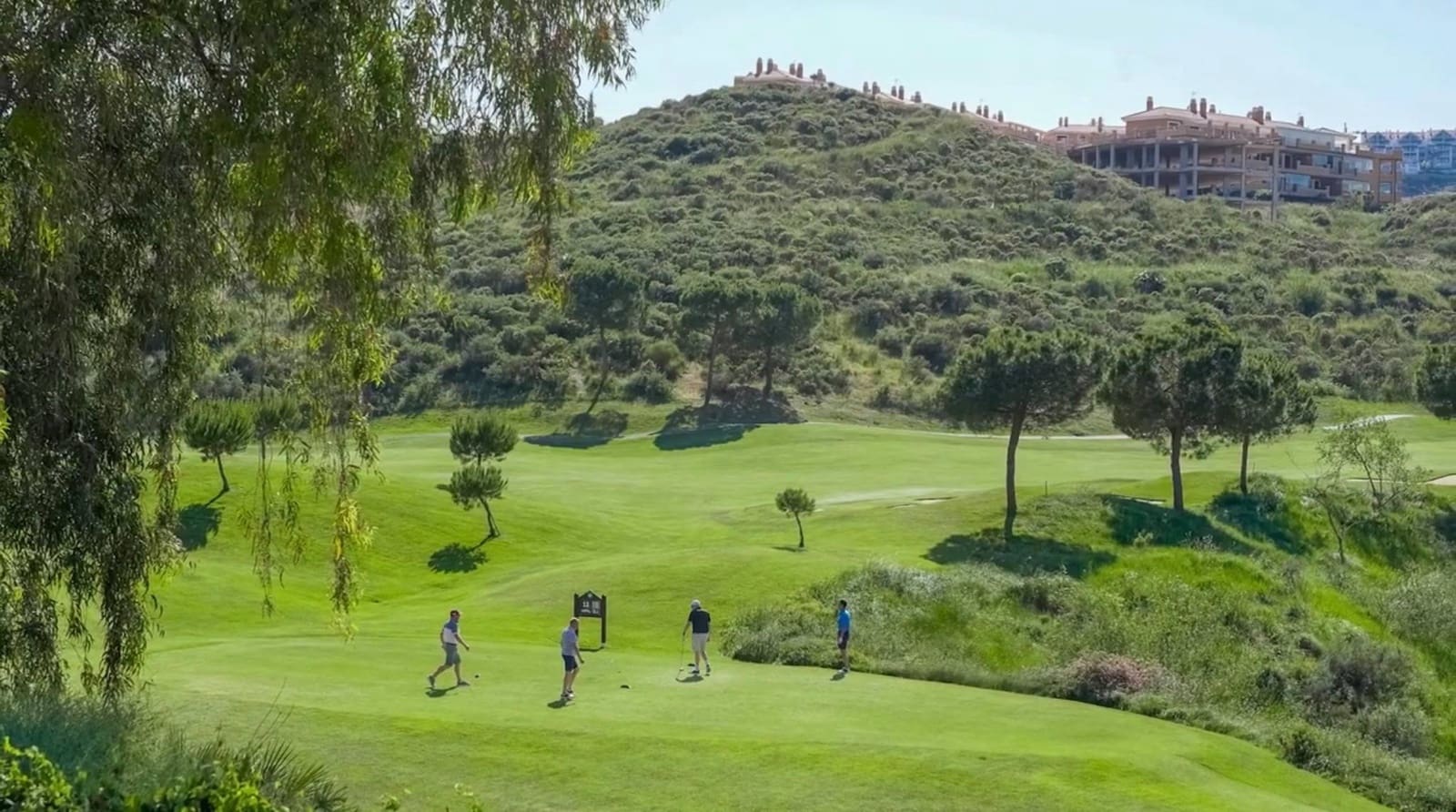 2 bedroom Apartment for sale in La Cala de Mijas with pool garage - € 352,430 (Ref: 9197749)