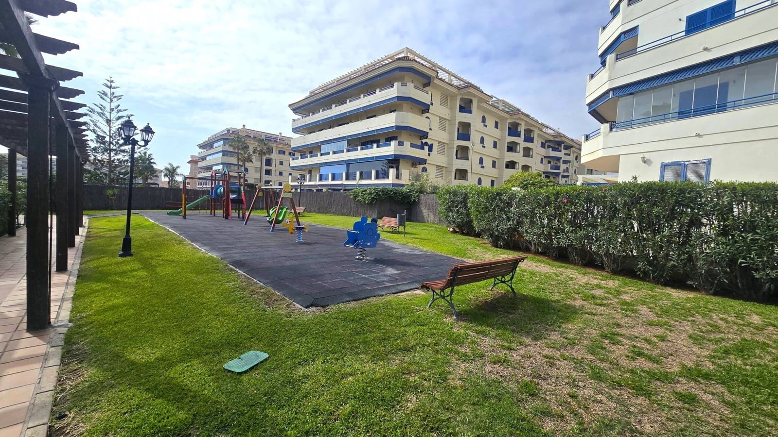 1 bedroom Beach Apartment for sale in San Luis de Sabinillas with pool garage - € 250,000 (Ref: 9202450)