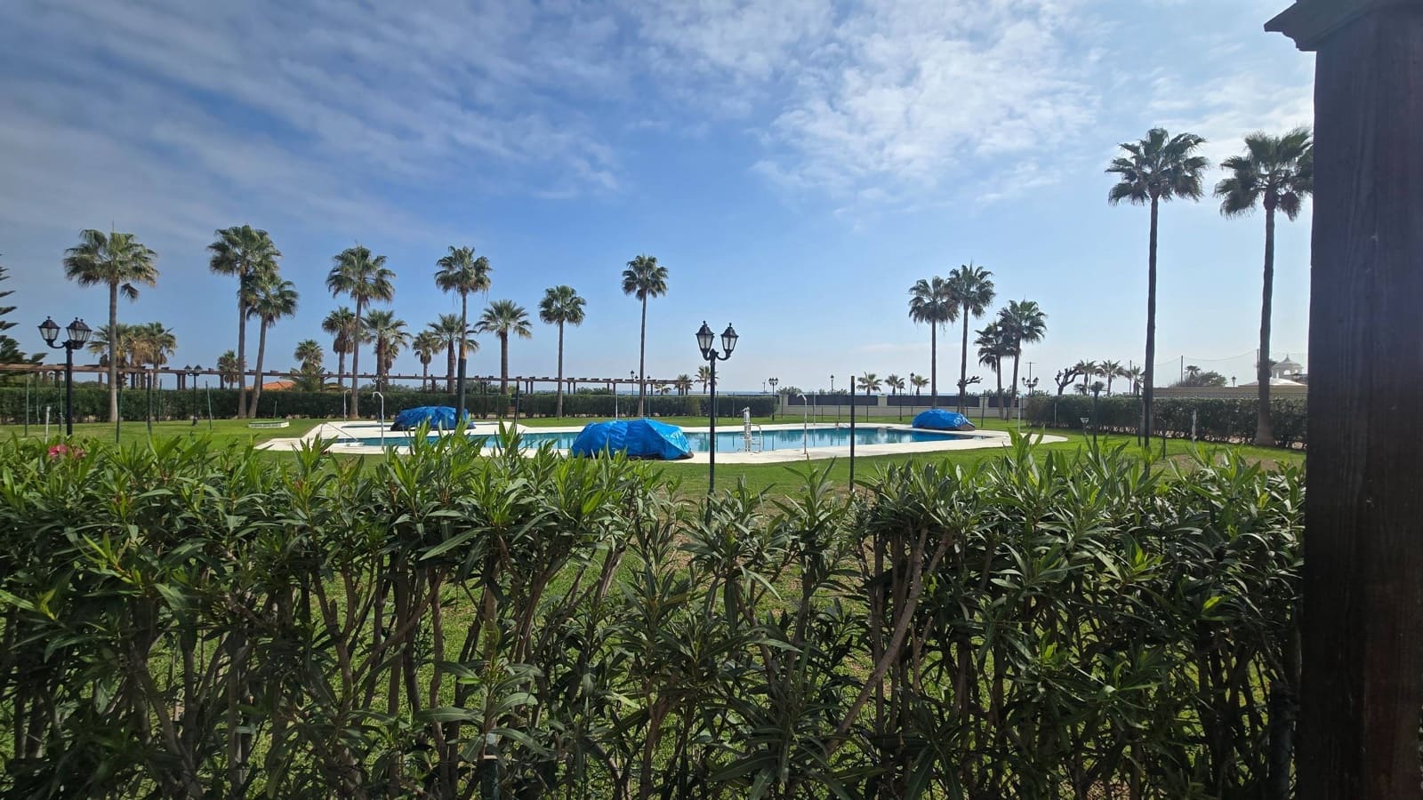 1 slaapkamer Strandappartement te koop in San Luis de Sabinillas met zwembad garage - € 250.000 (Ref: 9202450)