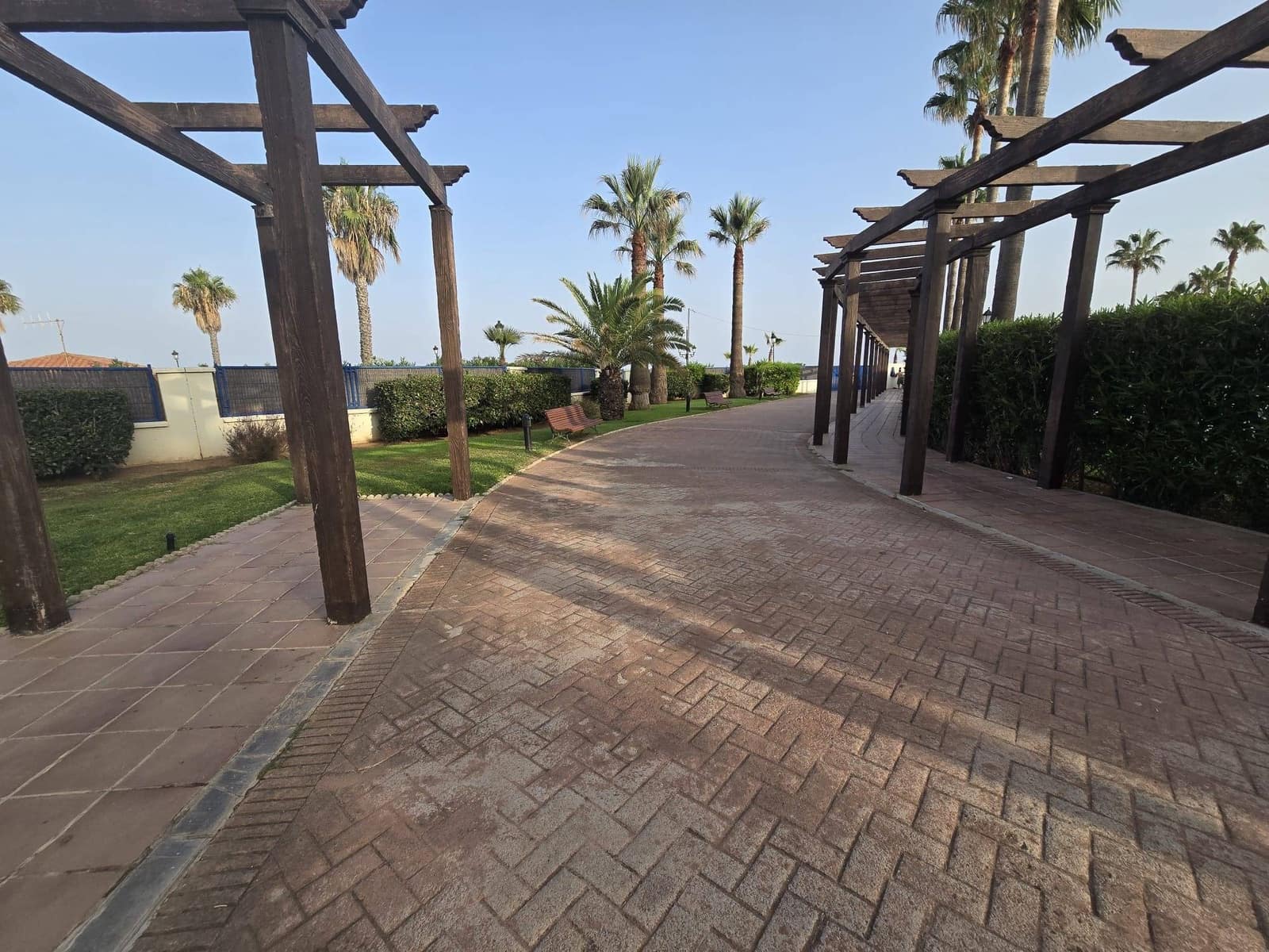 1 slaapkamer Strandappartement te koop in San Luis de Sabinillas met zwembad garage - € 250.000 (Ref: 9202450)