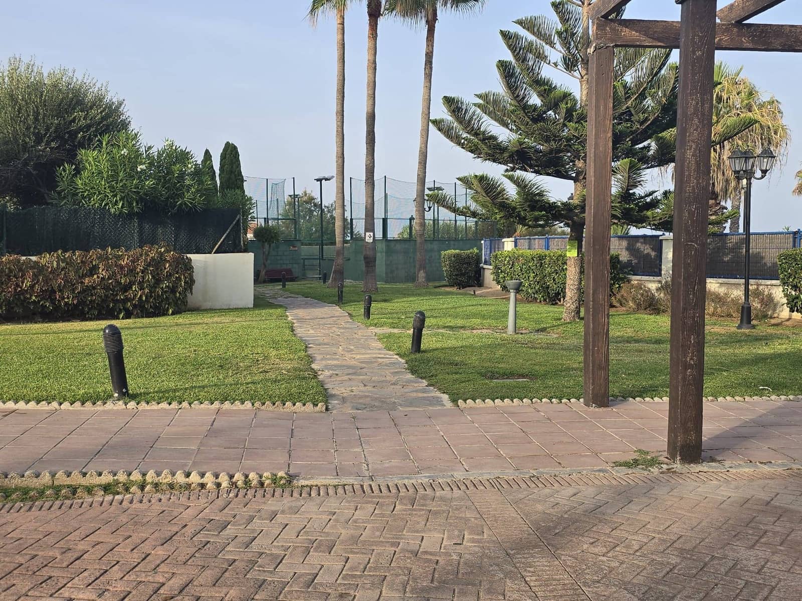 1 slaapkamer Strandappartement te koop in San Luis de Sabinillas met zwembad garage - € 250.000 (Ref: 9202450)