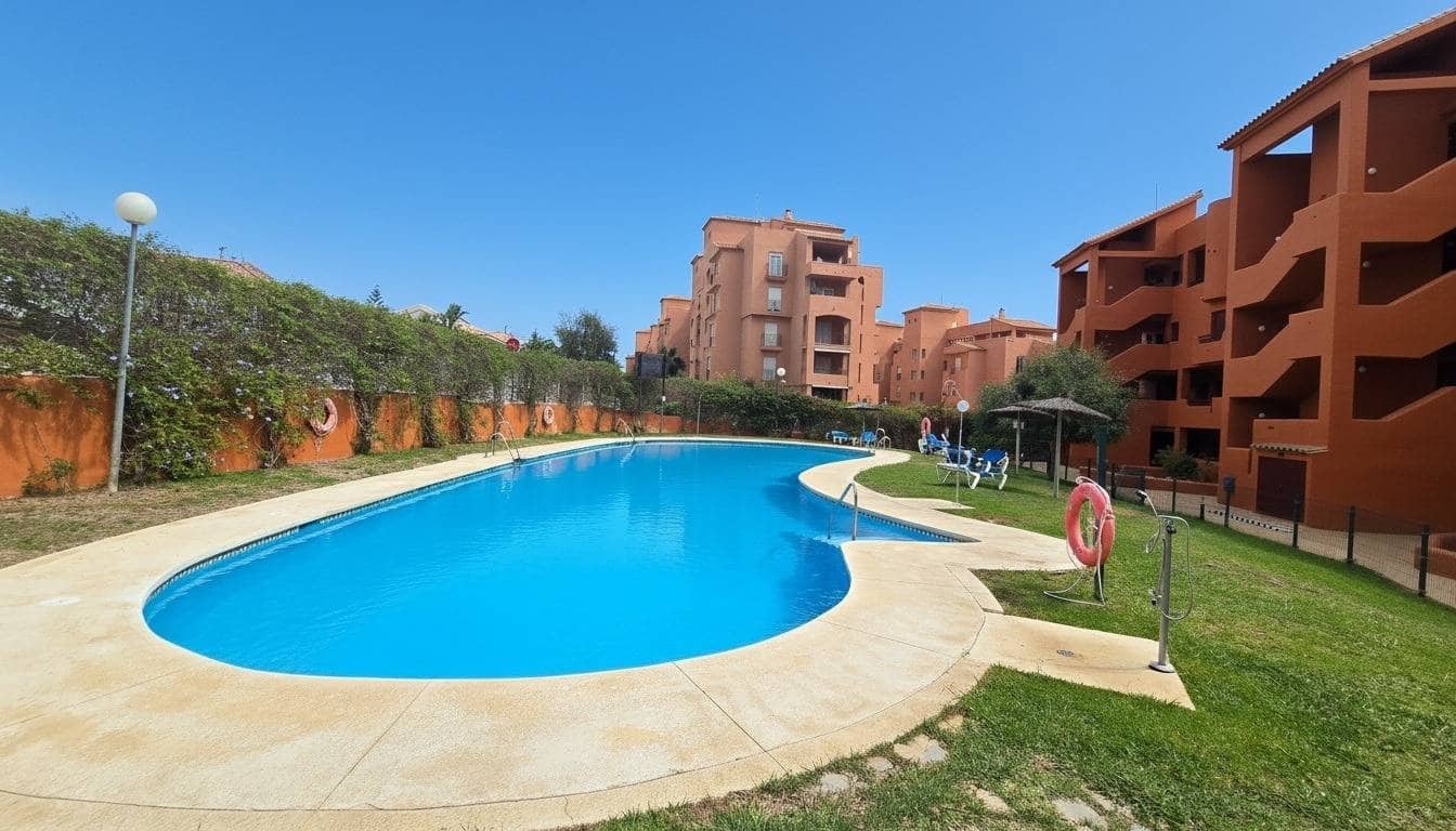 3 quarto Apartamento para venda em Manilva com piscina garagem - 480 000 € (Ref: 9248212)