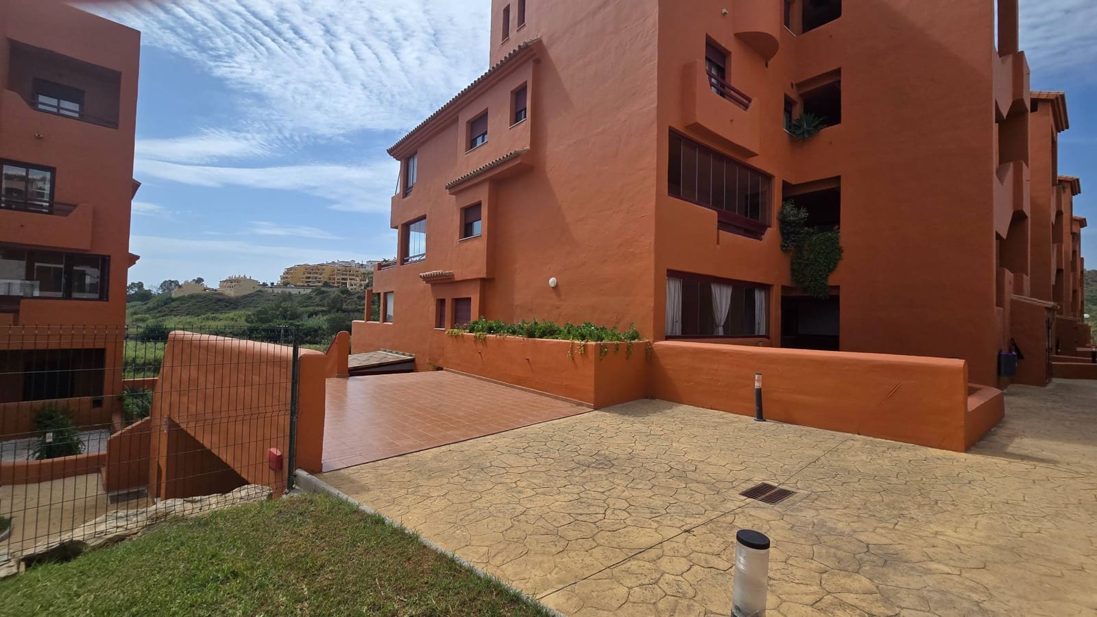 3 Zimmer Apartment zu verkaufen in Manilva mit Pool Garage - 480.000 € (Ref: 9248212)