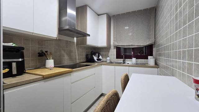 3 slaapkamer Appartement te koop in Manilva met zwembad garage - € 480.000 (Ref: 9248212)