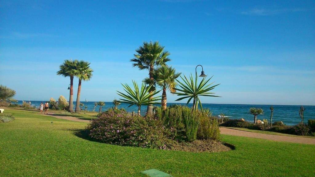 2 makuuhuone Huoneisto myytävänä paikassa New Golden Mile mukana uima-altaan 
autotalli - 625 000 € (Ref: 9272615)