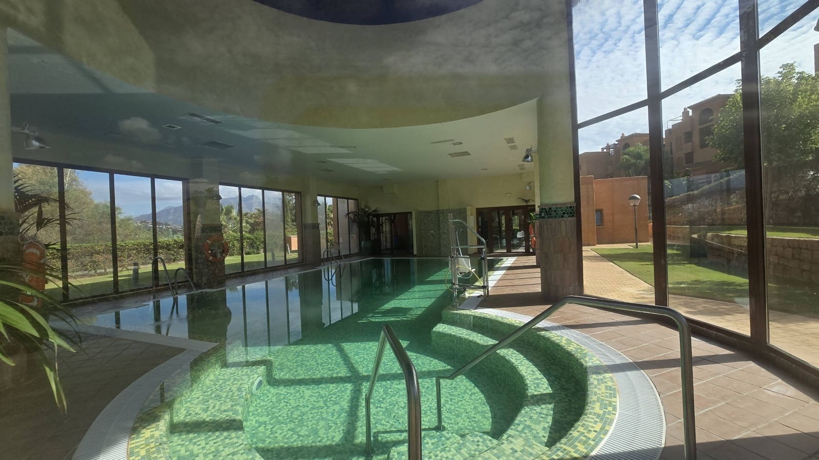 3 Zimmer Apartment zu verkaufen in Benahavis mit Pool Garage - 490.000 € (Ref: 9326480)