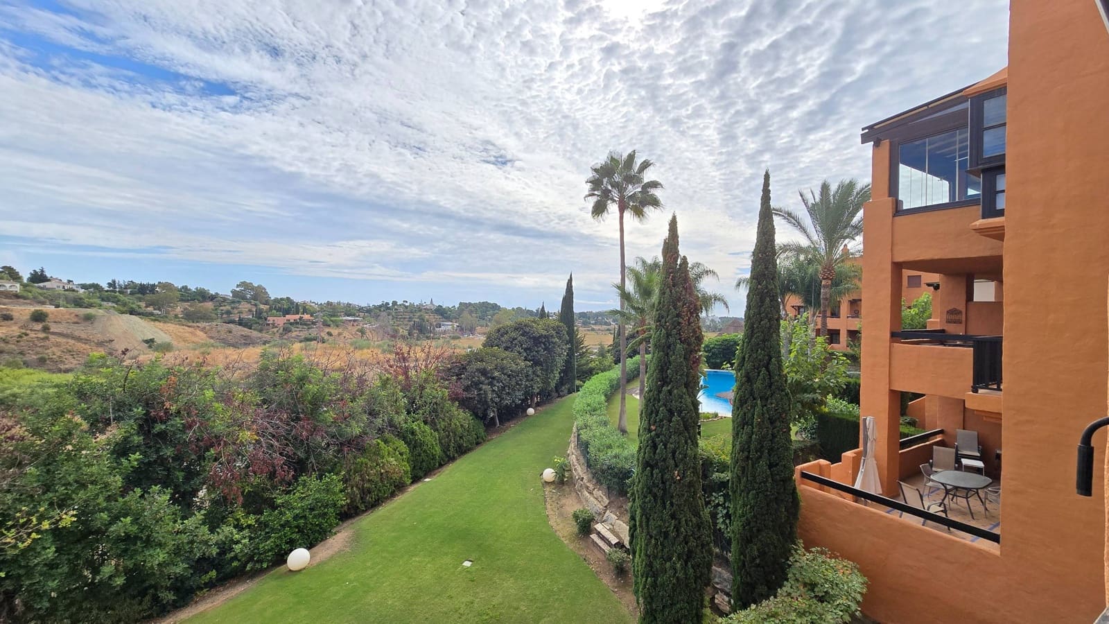 3 Zimmer Apartment zu verkaufen in Benahavis mit Pool Garage - 490.000 € (Ref: 9326480)