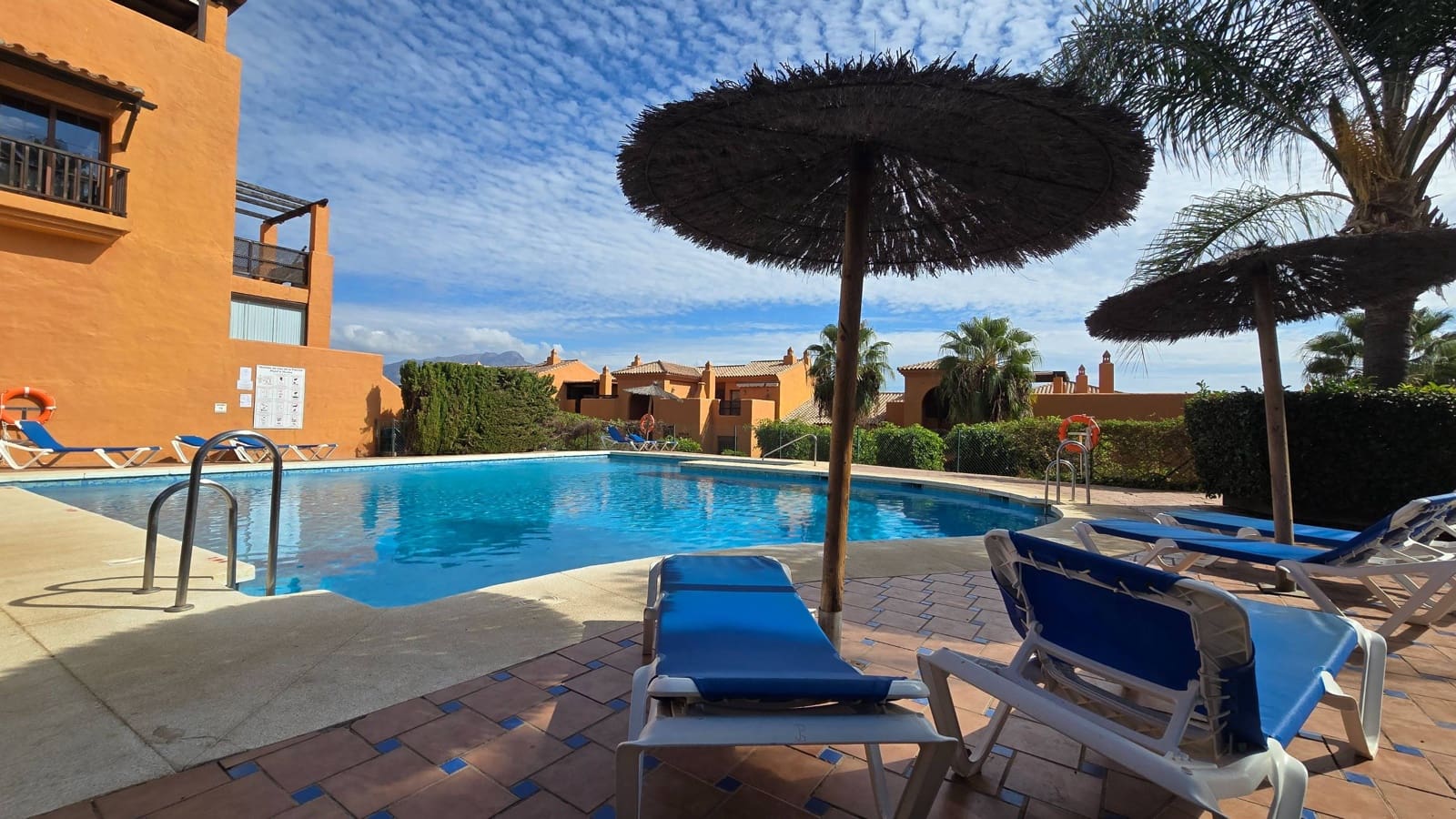 3 Zimmer Apartment zu verkaufen in Benahavis mit Pool Garage - 490.000 € (Ref: 9326480)