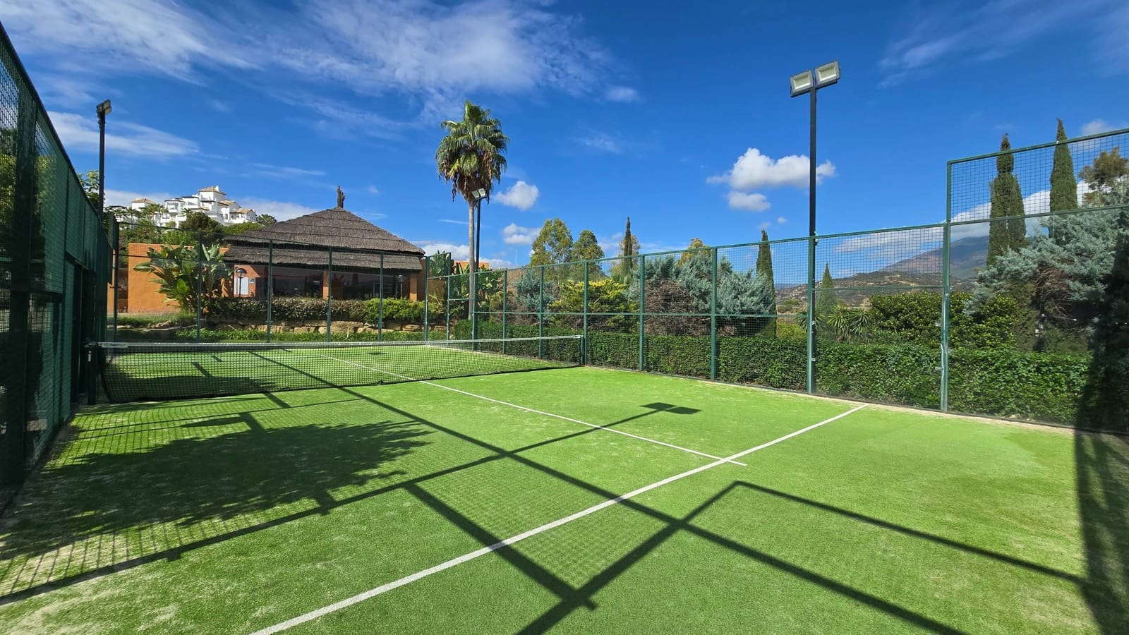 3 Zimmer Apartment zu verkaufen in Benahavis mit Pool Garage - 490.000 € (Ref: 9326480)