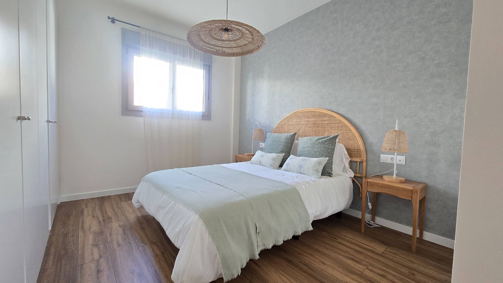 Ático de 3 habitaciones en Estepona en venta con piscina garaje - 450.000 € (Ref: 9347372)