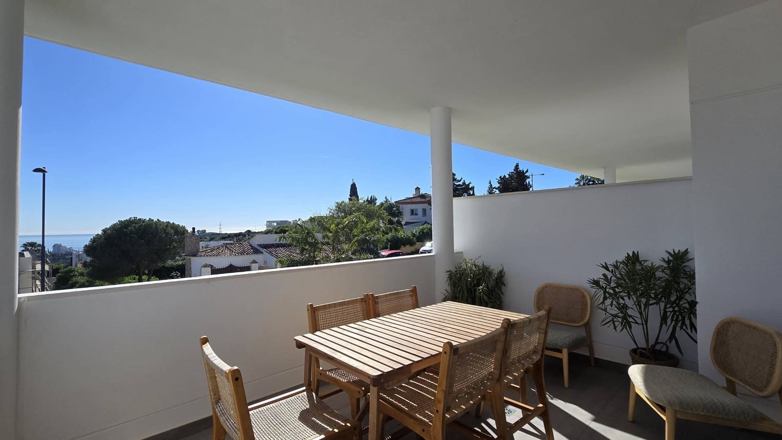 Ático de 3 habitaciones en Estepona en venta con piscina garaje - 450.000 € (Ref: 9347372)