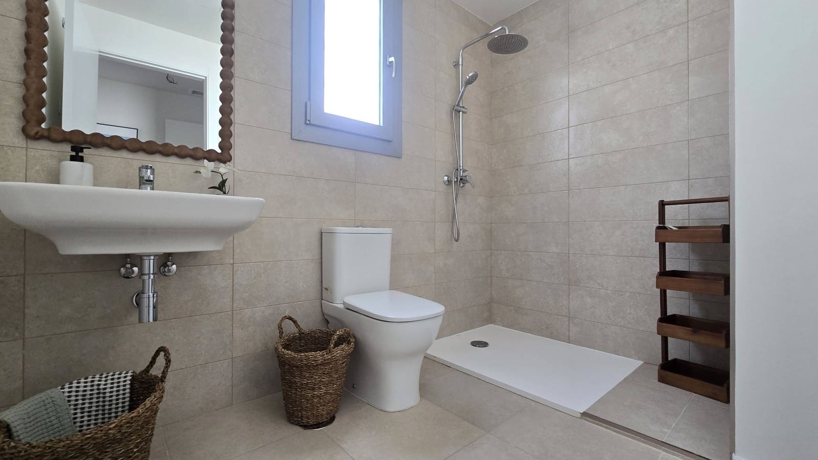 Ático de 3 habitaciones en Estepona en venta con piscina garaje - 450.000 € (Ref: 9347372)