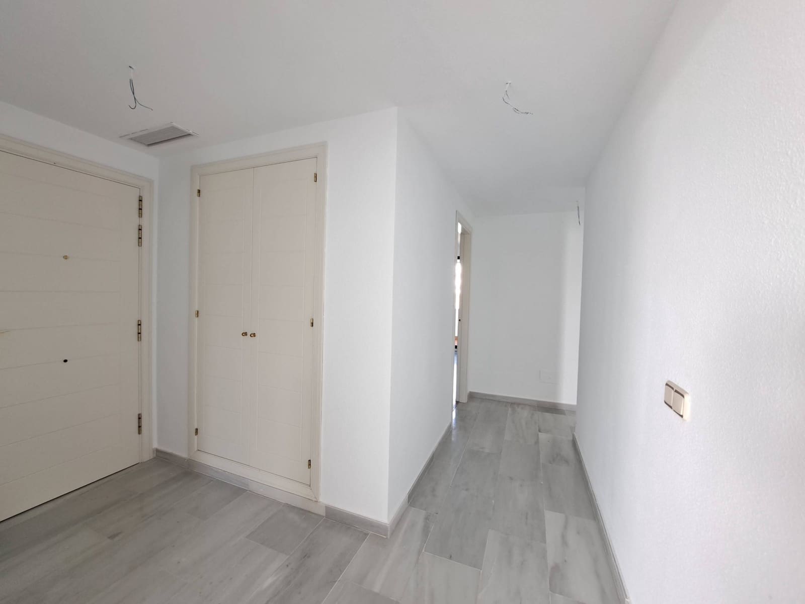 2 chambre Penthouse à vendre à Estepona avec piscine garage - 750 000 € (Ref: 9452148)