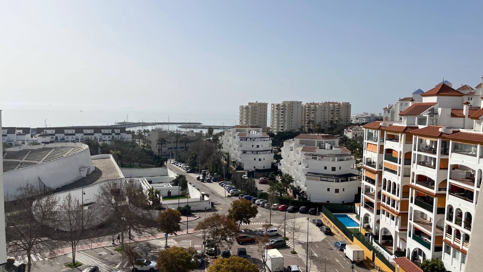 2 chambre Penthouse à vendre à Estepona avec piscine garage - 750 000 € (Ref: 9452148)