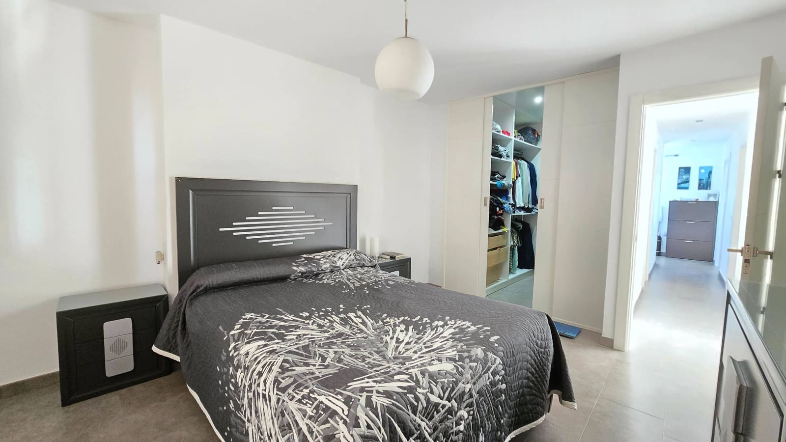 2 bedroom Penthouse for sale in Estepona with pool garage - € 445,000 (Ref: 9481204)