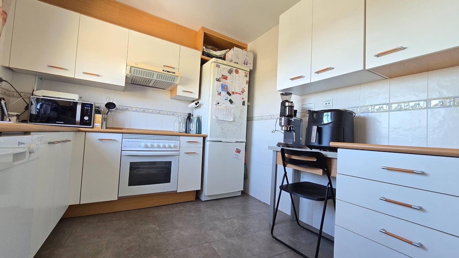 2 bedroom Penthouse for sale in Estepona with pool garage - € 445,000 (Ref: 9481204)