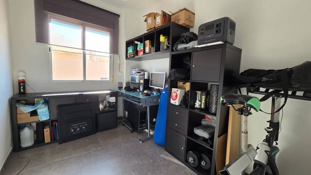 2 bedroom Penthouse for sale in Estepona with pool garage - € 445,000 (Ref: 9481204)