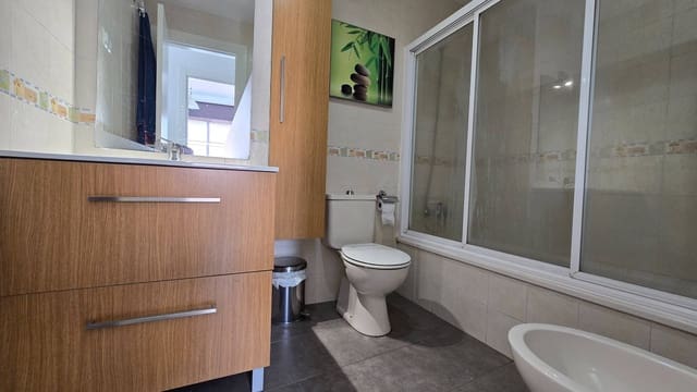 2 bedroom Penthouse for sale in Estepona with pool garage - € 445,000 (Ref: 9481204)