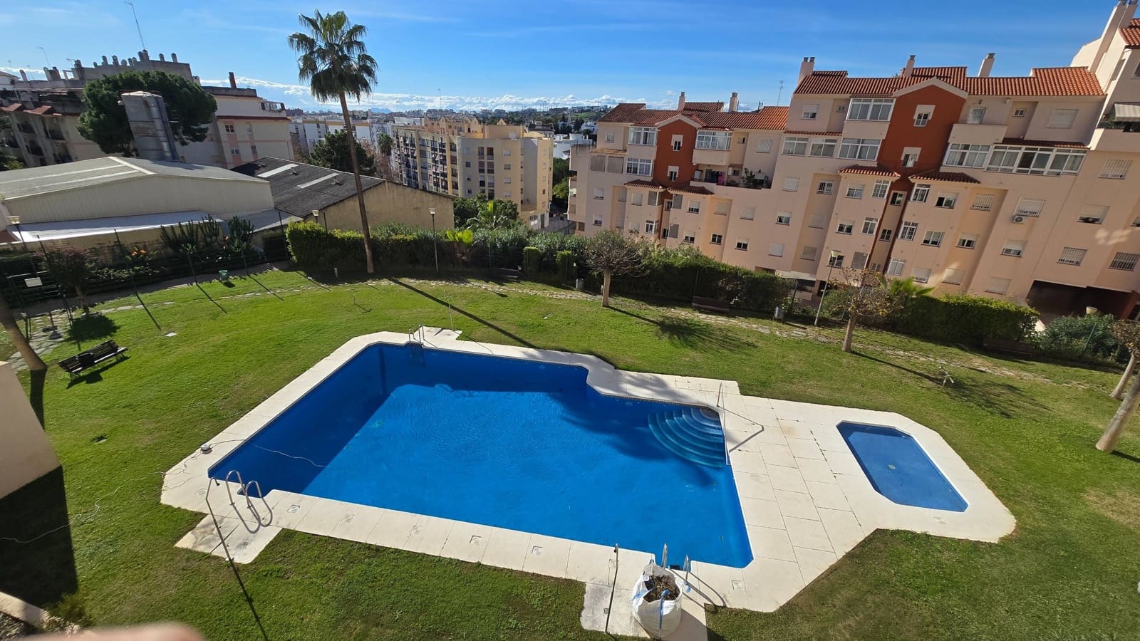 2 bedroom Penthouse for sale in Estepona with pool garage - € 445,000 (Ref: 9481204)