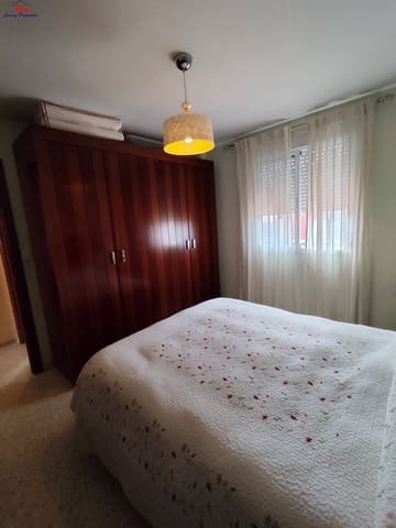 4 bedroom Terraced Villa for sale in Benacazón with garage - € 162,000 (Ref: 9481205)