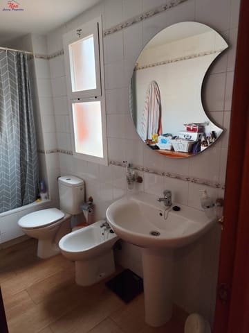 4 bedroom Terraced Villa for sale in Benacazón with garage - € 162,000 (Ref: 9481205)