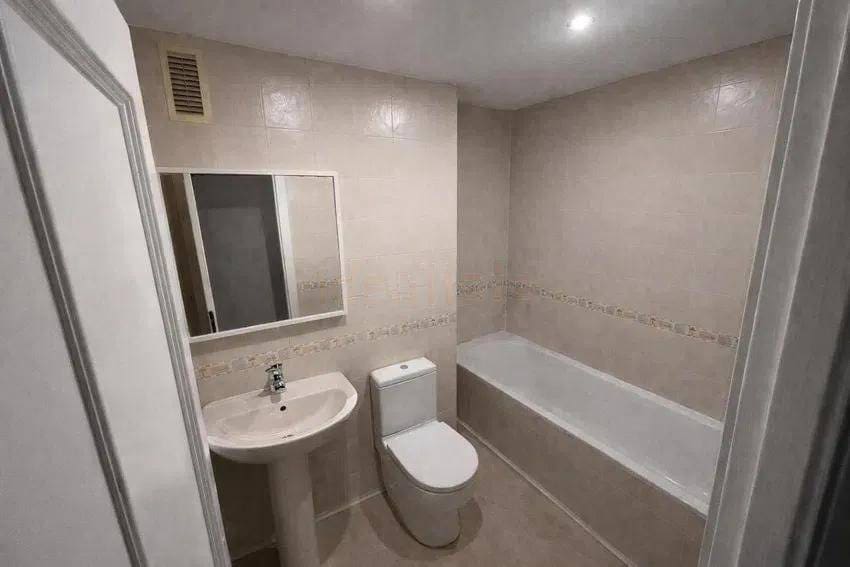 3 Zimmer Apartment zu verkaufen in Estepona mit Pool Garage - 345.000 € (Ref: 9543659)