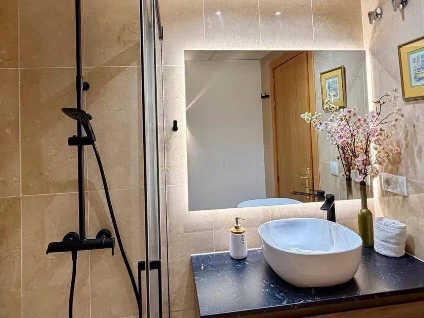 Apartamento de 2 habitaciones en Estepona en venta con piscina garaje - 365.000 € (Ref: 9565270)