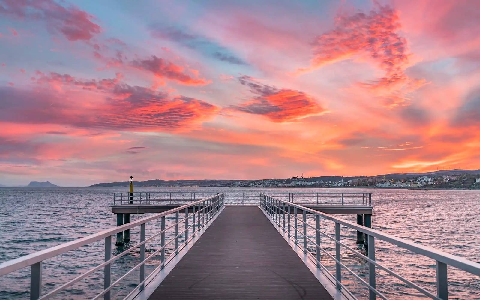 Apartamento Playa de 2 habitaciones en Estepona en venta con piscina garaje - 550.000 € (Ref: 9591333)