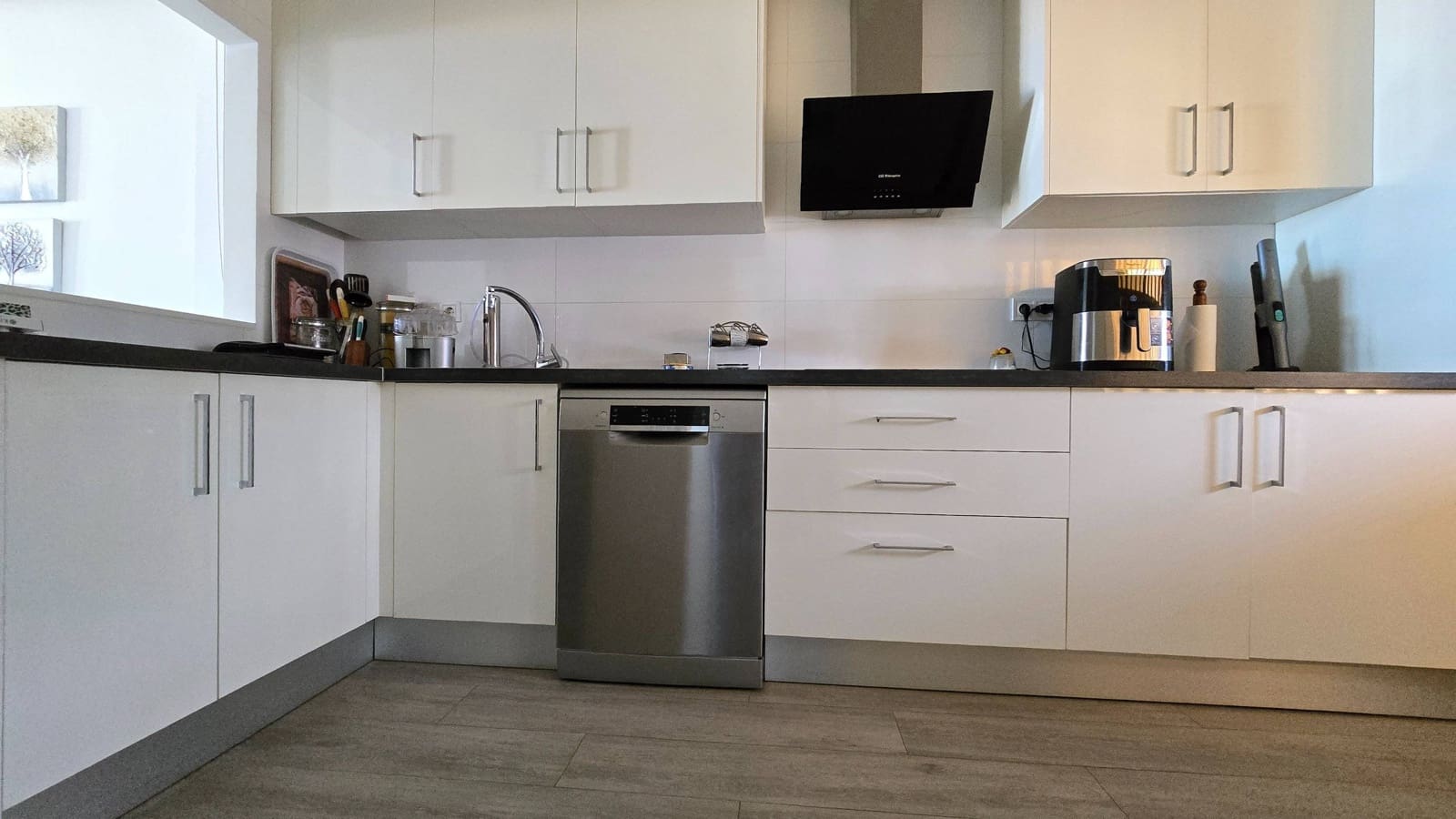 3 soverom Leilighet til salgs i Manilva med svømmebasseng garasje - € 424 000 (Ref: 9648175)