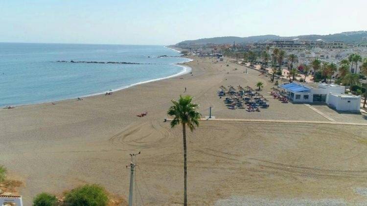 3 bedroom Apartment for sale in Manilva with pool garage - € 424,000 (Ref: 9648175)