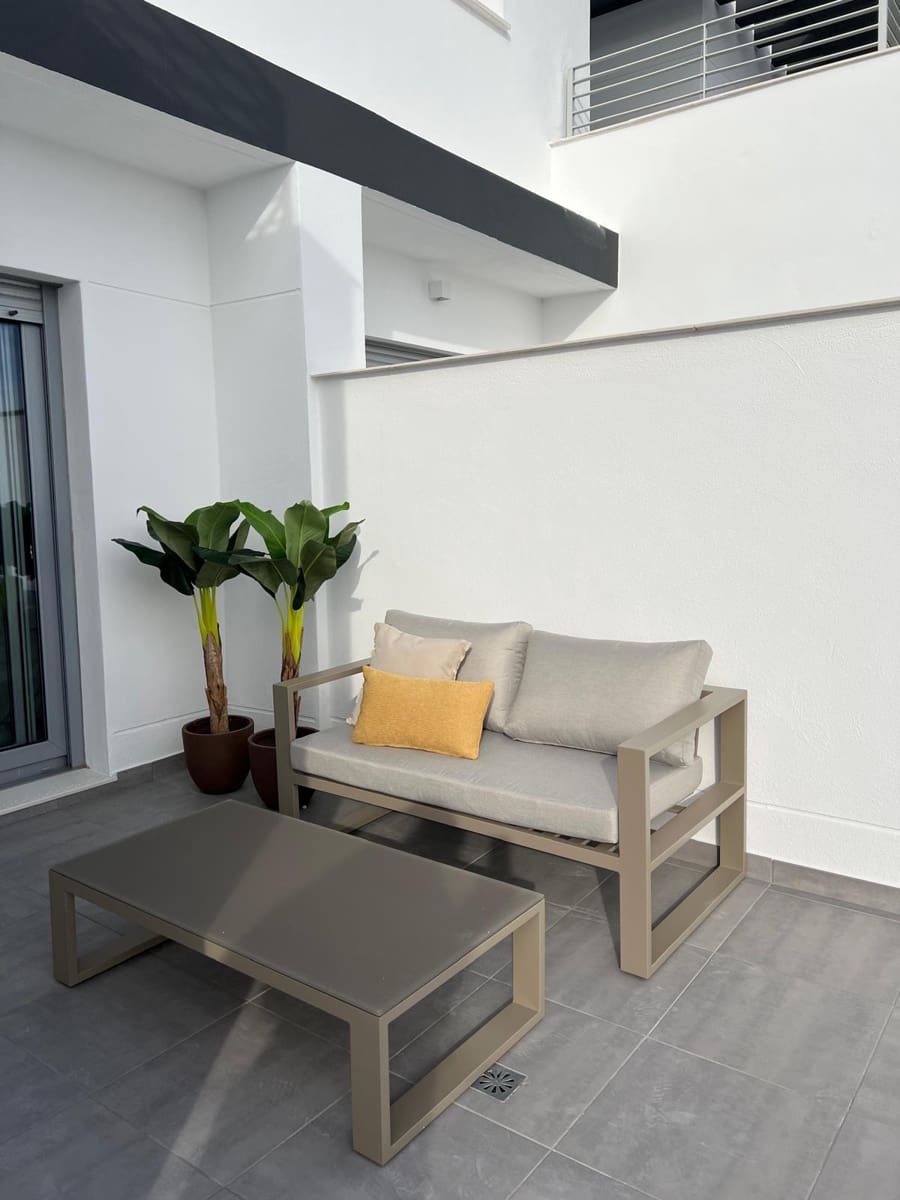 3 soverom Leilighet til salgs i Estepona med svømmebasseng garasje - € 438 000 (Ref: 9659465)