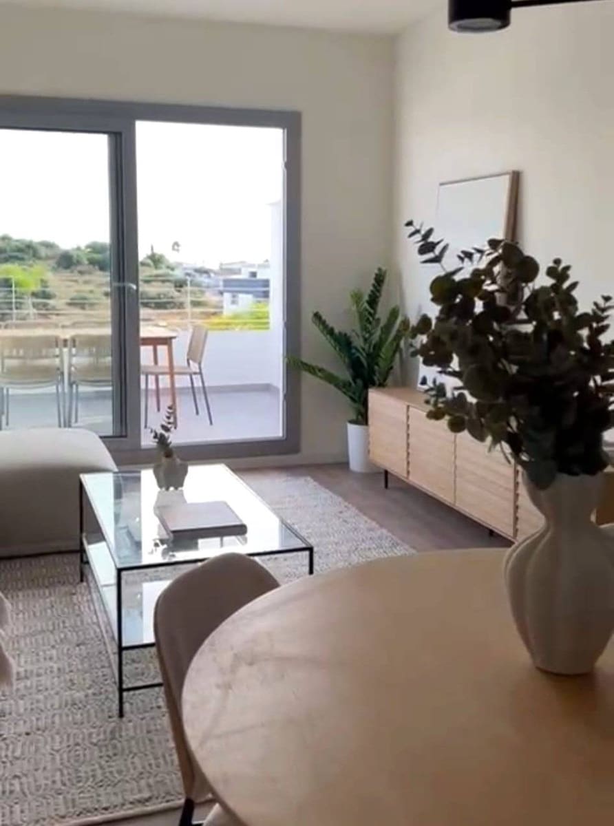 3 soverom Leilighet til salgs i Estepona med svømmebasseng garasje - € 438 000 (Ref: 9659465)