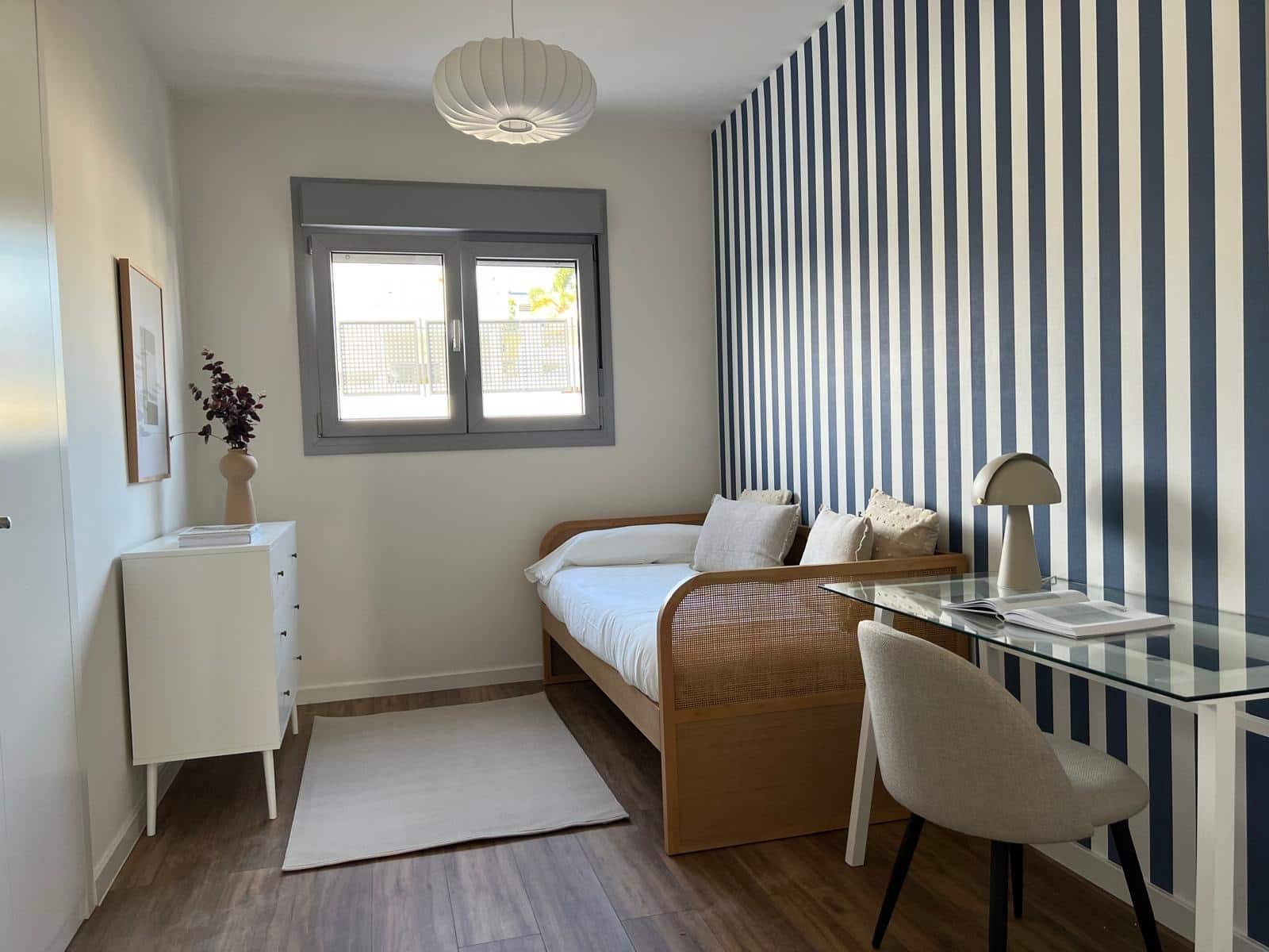 3 soverom Leilighet til salgs i Estepona med svømmebasseng garasje - € 438 000 (Ref: 9659465)