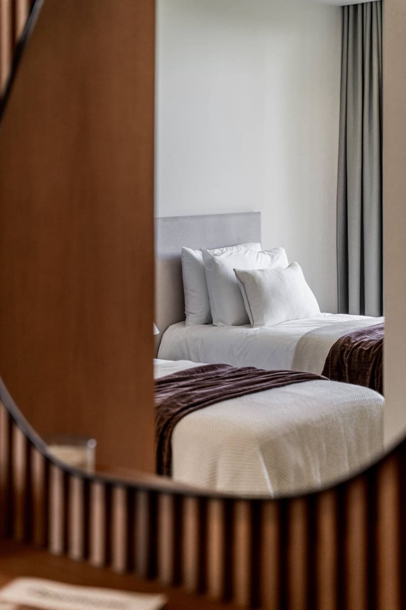 5 bedroom Villa for sale in Nueva Andalucia with garage - € 2,475,000 (Ref: 9677512)