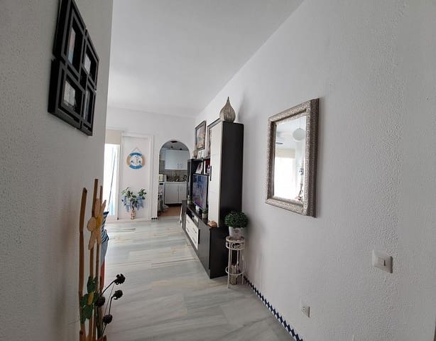 2 quarto Apartamento para venda em Estepona com piscina garagem - 318 000 € (Ref: 9695372)