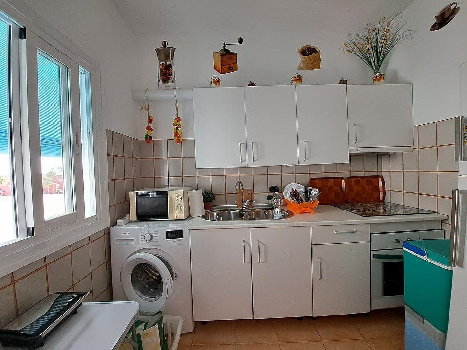 2 bedroom Flat for sale in Estepona with pool garage - € 318,000 (Ref: 9695372)