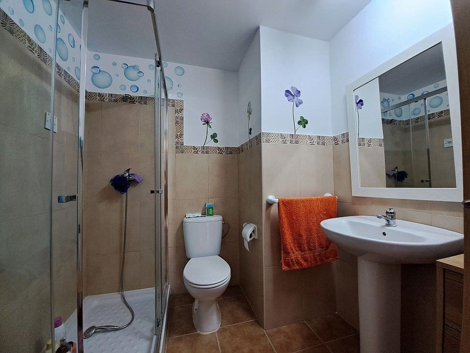 2 bedroom Flat for sale in Estepona with pool garage - € 318,000 (Ref: 9695372)