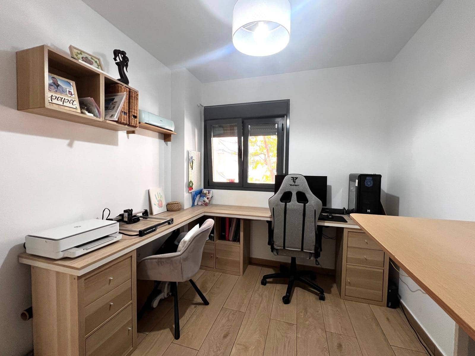 Apartamento de 4 habitaciones en Estepona en venta con piscina garaje - 505.000 € (Ref: 9719985)