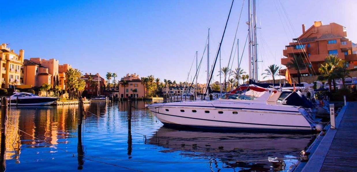 4 chambre Villa/Maison Mitoyenne à vendre à Sotogrande avec piscine garage - 524 000 € (Ref: 9729331)