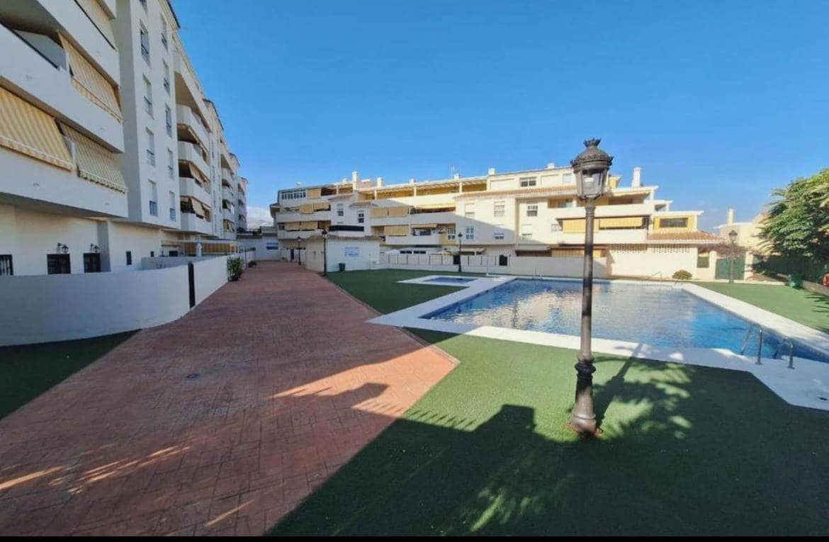 2 slaapkamer Appartement te koop in Estepona met zwembad garage - € 345.000 (Ref: 9758991)