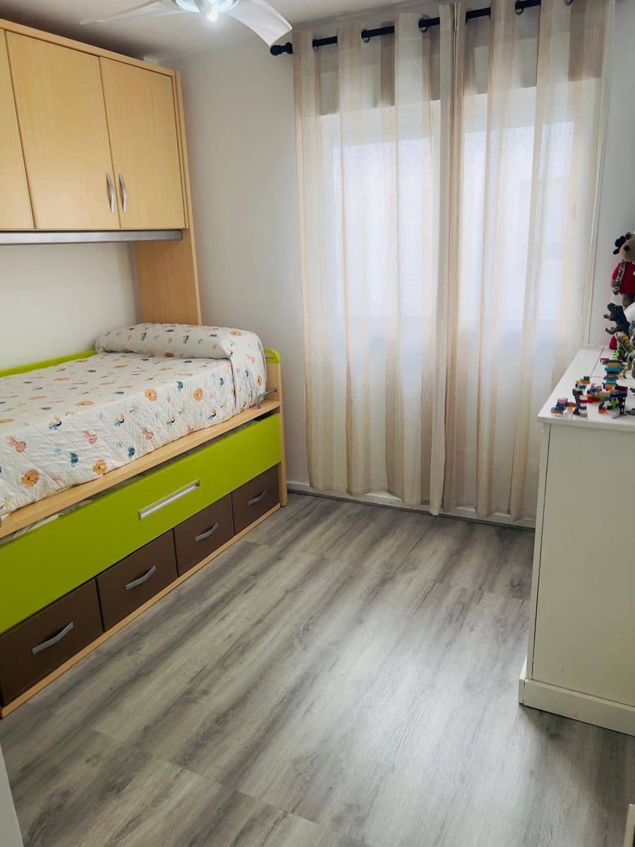 2 slaapkamer Appartement te koop in Estepona met zwembad garage - € 345.000 (Ref: 9758991)