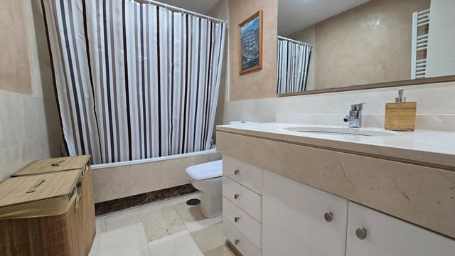 3 soverom Leilighet til salgs i Estepona med svømmebasseng garasje - € 449 000 (Ref: 9780584)