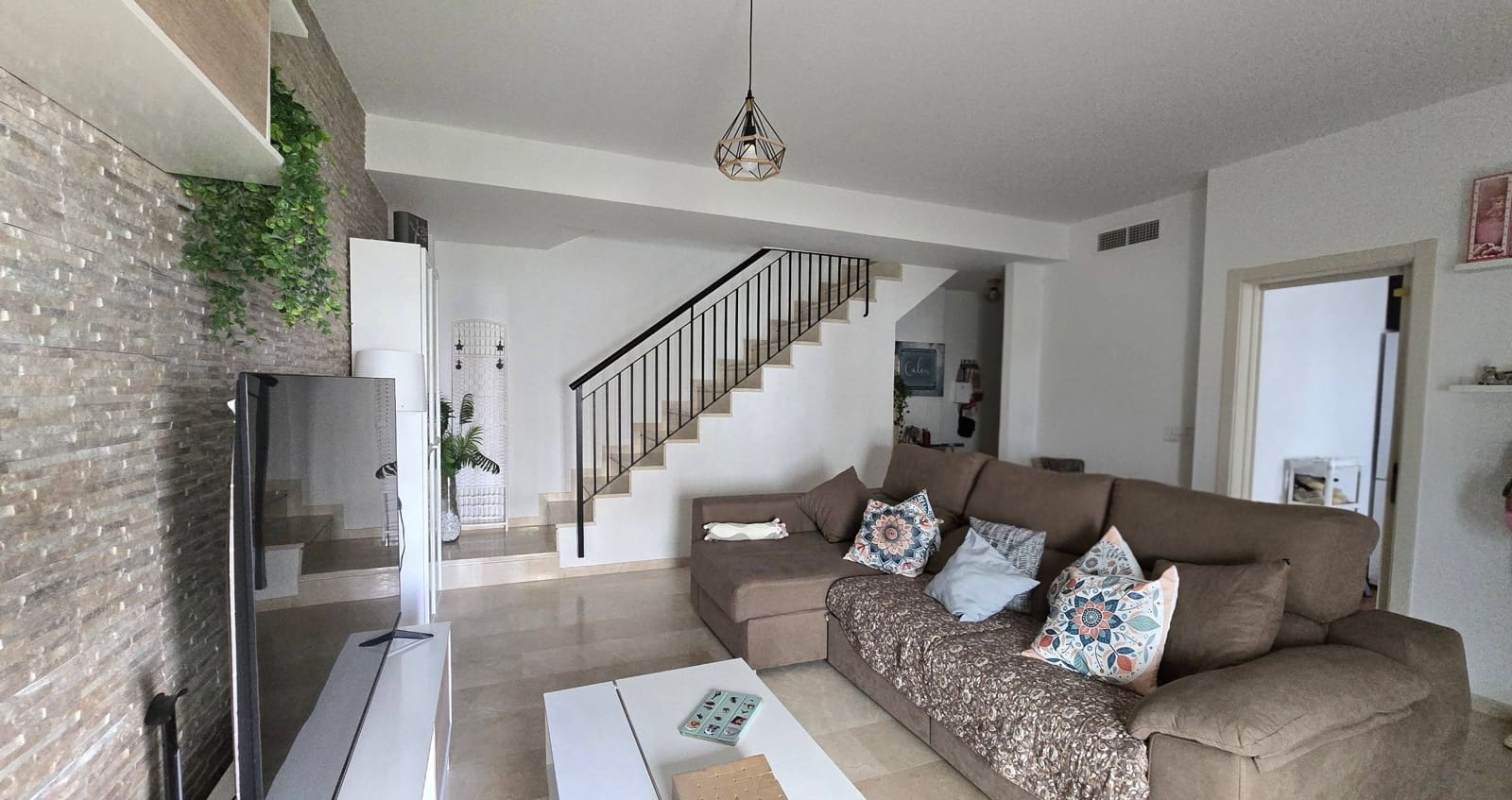 3 makuuhuone Huoneisto myytävänä paikassa Estepona mukana uima-altaan 
autotalli - 318 000 € (Ref: 9806508)