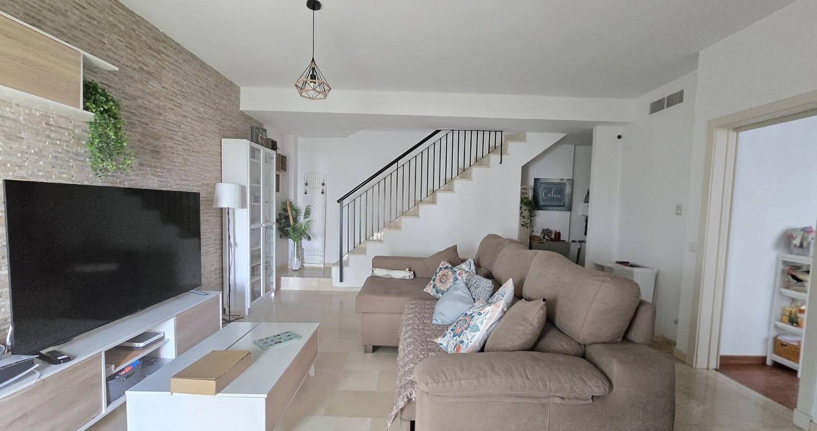 3 makuuhuone Huoneisto myytävänä paikassa Estepona mukana uima-altaan 
autotalli - 318 000 € (Ref: 9806508)