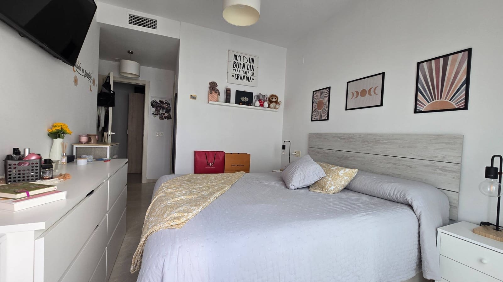 3 makuuhuone Huoneisto myytävänä paikassa Estepona mukana uima-altaan 
autotalli - 318 000 € (Ref: 9806508)