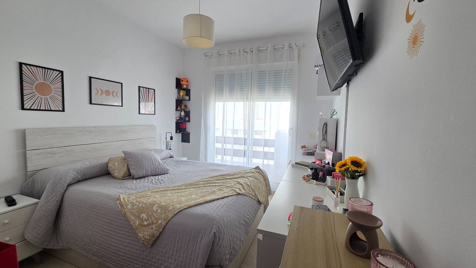 3 makuuhuone Huoneisto myytävänä paikassa Estepona mukana uima-altaan 
autotalli - 318 000 € (Ref: 9806508)