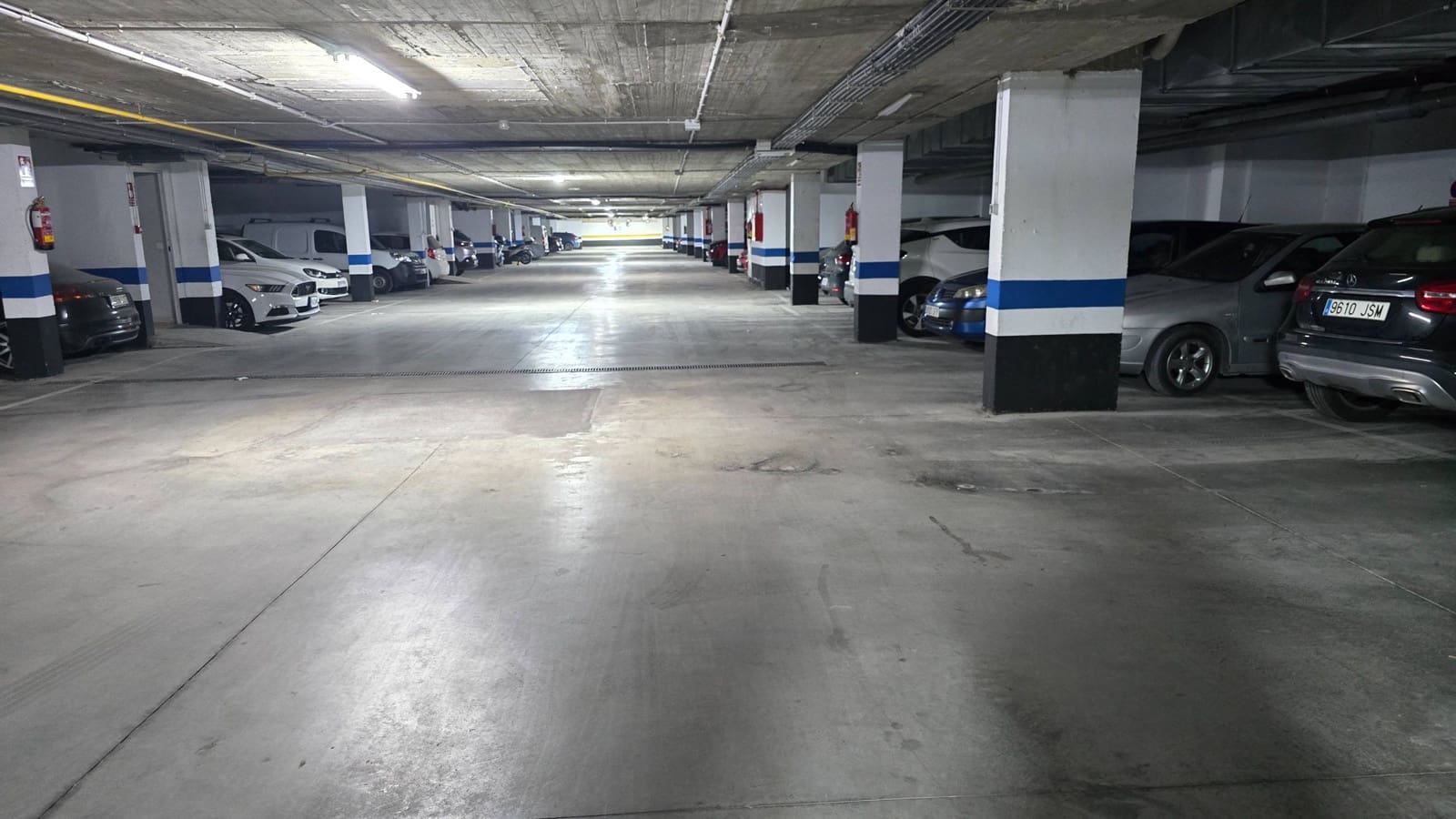 3 makuuhuone Huoneisto myytävänä paikassa Estepona mukana uima-altaan 
autotalli - 318 000 € (Ref: 9806508)