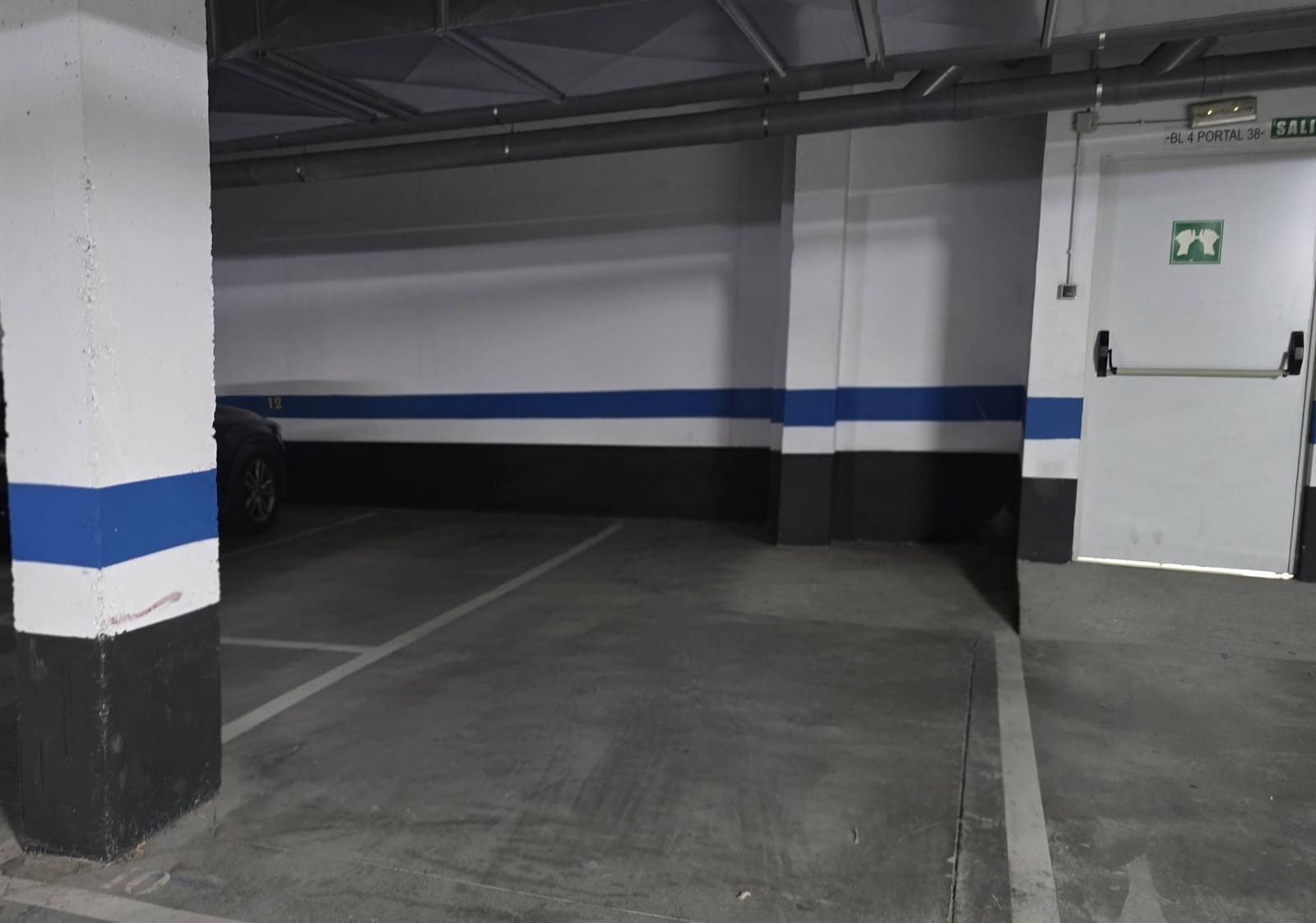 3 makuuhuone Huoneisto myytävänä paikassa Estepona mukana uima-altaan 
autotalli - 318 000 € (Ref: 9806508)